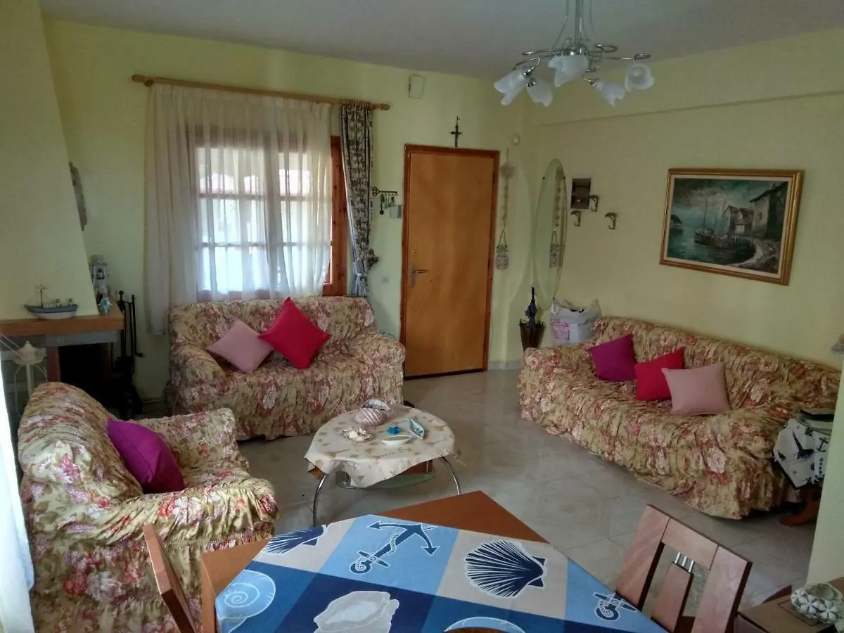 Family Seaside House In Mouries Villa Paralia Dionysiou 0*,  Greece